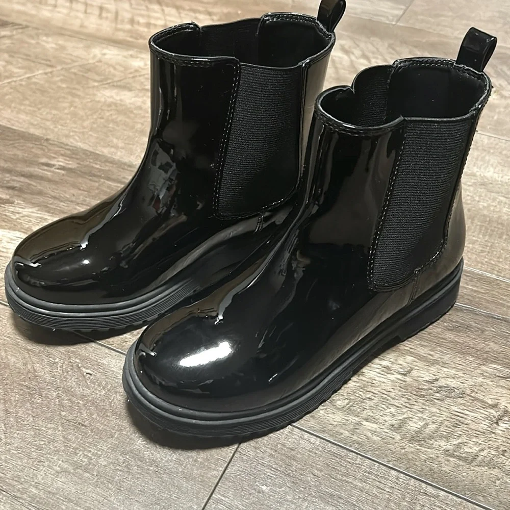 Crewcuts Girls' lug-sole boots in faux leather
